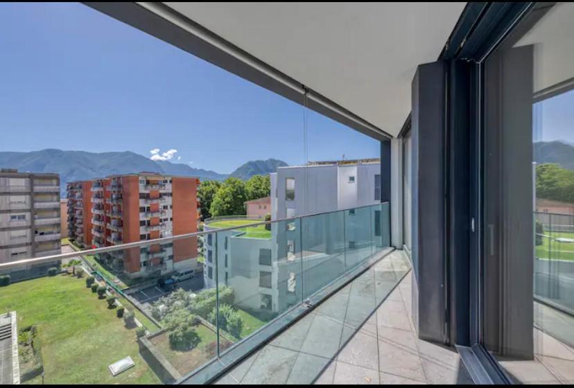 5 Rent Apartments Lugano Station Exterior foto